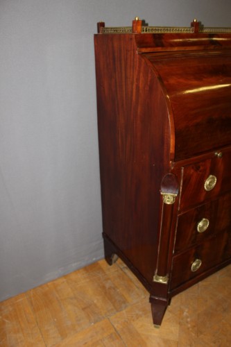 Antiquités - Commode secrétaire Empire à cylindre  en acajou