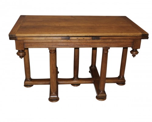 Table dite en Croix de Lorraine fin XVIIe siècle