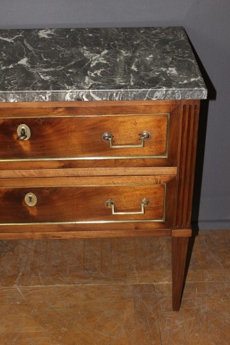 Mobilier Commode - Commode Sauteuse Louis XVI en Noyer