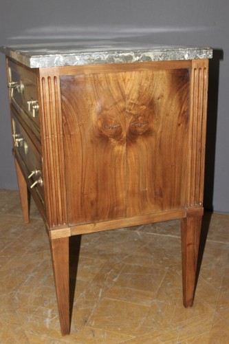 Commode Sauteuse Louis XVI en Noyer - Antiquités Christophe Rochet