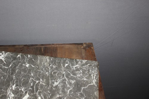 Antiquités - Commode Sauteuse Louis XVI en Noyer