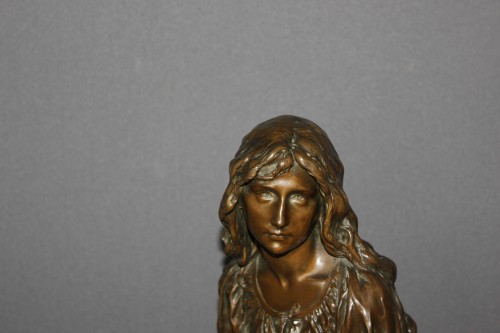 La Joueuse de Mandoline par Paul Eugène Mengin (1853-1937) - Sculpture Style Napoléon III