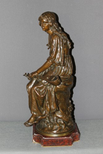 Sculpture Sculpture en Bronze - La Joueuse de Mandoline par Paul Eugène Mengin (1853-1937)