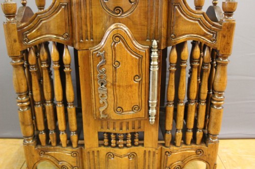 Louis XV - Panetière provençale de Fourques fin XVIIIe siècle