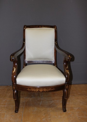 Sièges Fauteuil & Bergère - Paire de fauteuils Charles X en palissandre et marqueterie d'érable