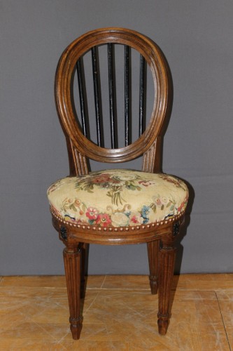 Sièges Chaise - Suite de six chaises Louis XVI en noyer