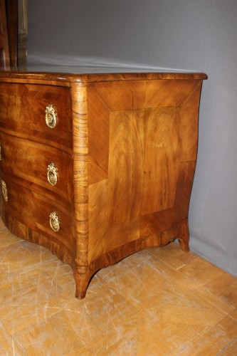 Commode Louis XV en marqueterie de noyer - Mobilier Style Louis XVI