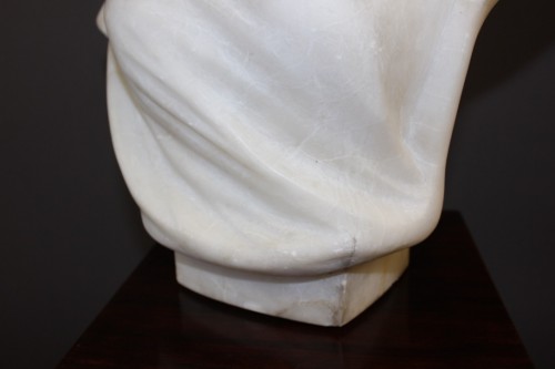 Buste de jeune femme art nouveau en albâtre à deux tons - Antiquités Christophe Rochet