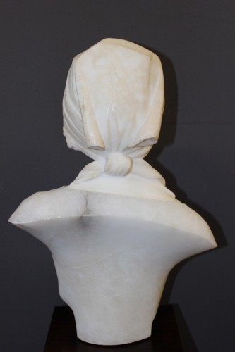 Buste de jeune femme art nouveau en albâtre à deux tons - Art nouveau