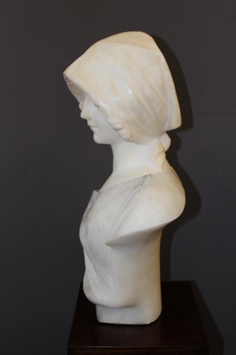 Art nouveau - Buste de jeune femme art nouveau en albâtre à deux tons