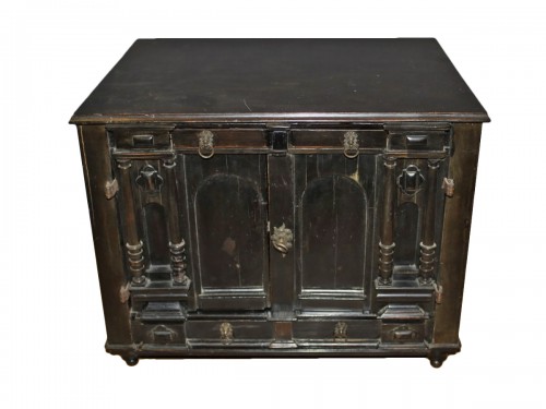 Cabinet de voyage Anversois  du XVIIe siècle en ébène et bois noirci