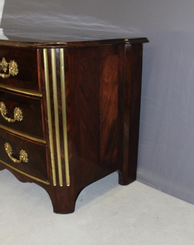 Mobilier Commode - Commode Régence en marqueterie de palissandre