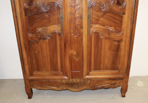 Armoire bressane en noyer fin XIXe - Mobilier Style 