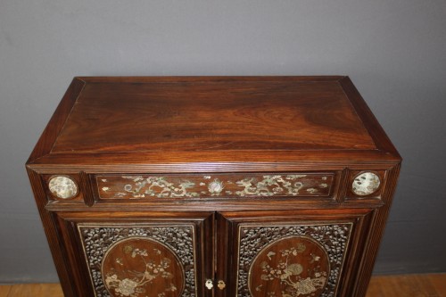 Cabinet Indochinois en bois exotique et incrustation de nacre fin 19e - Mobilier Style Napoléon III