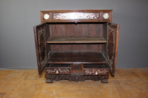Cabinet Indochinois en bois exotique et incrustation de nacre fin 19e - Napoléon III