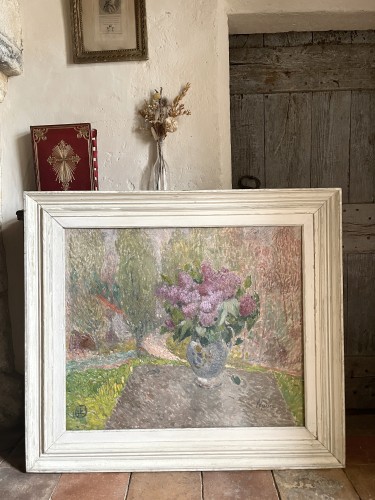 XXe siècle - Joseph Lépine (1867-1943) Vase de Lilas dans un paysage de Provence