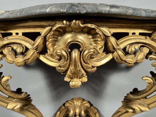 Console en chêne doré d’après Pierre Contant d’Ivry, Paris vers 1760 - Mobilier Style Louis XV