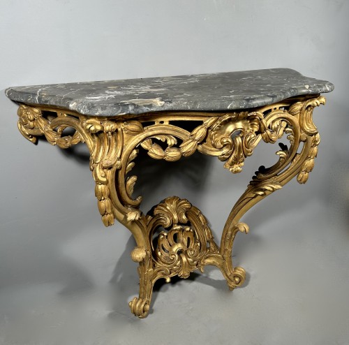 Console en chêne doré d’après Pierre Contant d’Ivry, Paris vers 1760 - Louis XV