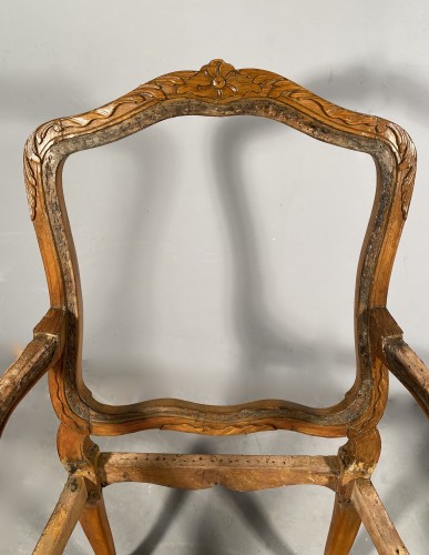 18th century - Pair of armchairs à la reine by Jean Sené, Louis XV period around 1750.