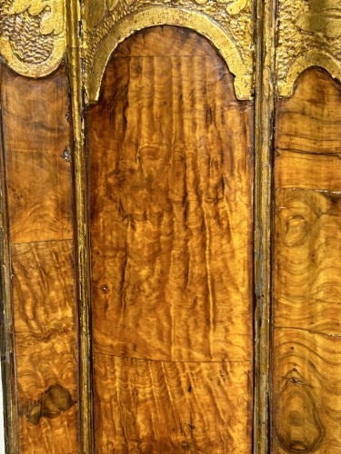 Antiquités - Mirror in olive veneer and gilded wood, Provence circa 1710