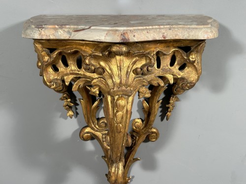 Pair of consoles in gilded wood, Provence, Louis XV period - Furniture Style Louis XV