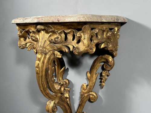XVIIIe siècle - Paire de consoles en bois doré, Provence époque Louis XV