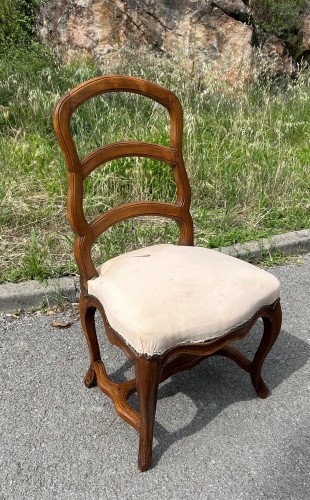 Series of eight chairs attributable to Nogaret, Lyon Louis XV period around - Seating Style Louis XV