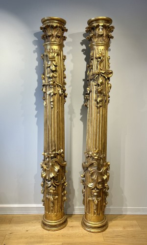 Antiquités - Pair of gilded wooden columns, Spain, 17th century