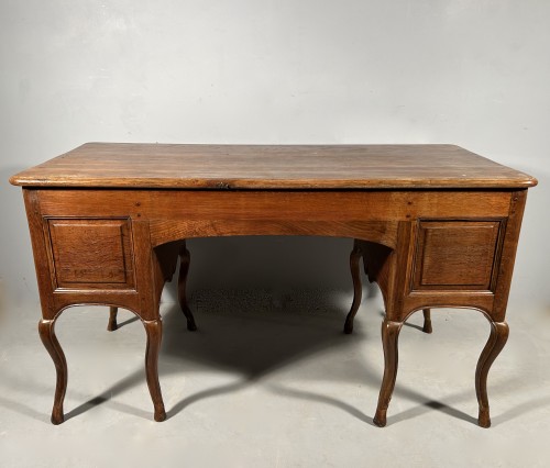 XVIIIe siècle - Bureau mazarin en chêne, Normandie époque Régence vers 1720