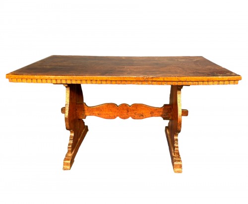 Table de voyage en noyer, Italie époque Renaissance