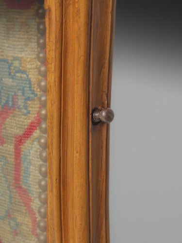 Walnut Fireplace Screen, Lyon, Louis XV Period - Louis XV