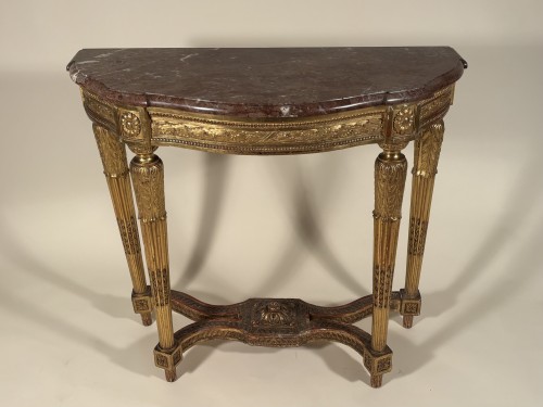 XVIIIe siècle - Petite console en bois de chêne doré, Paris époque Louis XVI