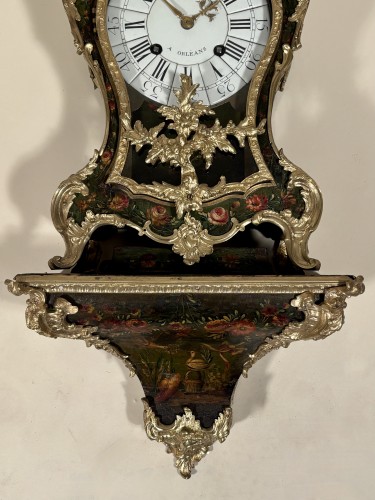 XVIIIe siècle - Petit cartel d’alcôve au vernis martin, Paris époque Louis vers 1765