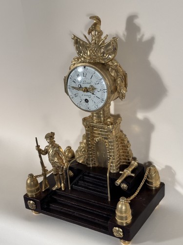 Antiquités - Pendule la forteresse de la Bastille, Paris vers 1775