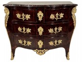 Commode aux espagnolettes attribué à Doirat, Paris époque Régence