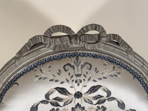 Paire de fauteuils à dossiers plats par F.N Geny, Lyon vers 1775 - Sièges Style Transition