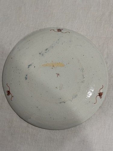 Régence - Assiette au chinois en Delft doré, manufacture de Grieksche vers 1700