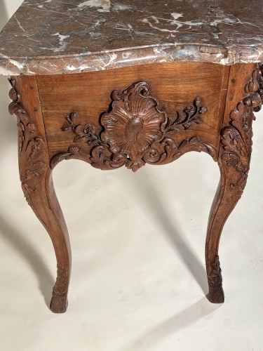 Louis XV - Console perruquière en noyer, Provence époque Louis XV vers 1750