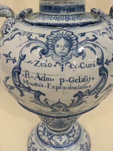 Pot à pharmacie dit de monstrance, Montpellier vers 1700 - Louis XIV
