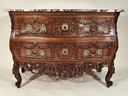 Commode provençale en noyer, Pierre Pillot à Nîmes vers 1775 - Franck Baptiste Provence