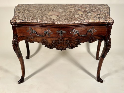 XVIIIe siècle - Console perruquière, Languedoc époque Louis XV vers 1740
