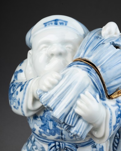Porcelain & Faience  - Japanese porcelain potpourri vase with bronze mount, Paris, circa 1840