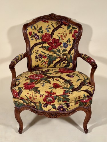 Important bergère  attributed to Pierre Nogaret, Lyon circa 1750 - 