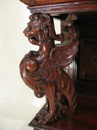 XVIe siècle et avant - Dressoir aux lions, époque Henri II vers 1570