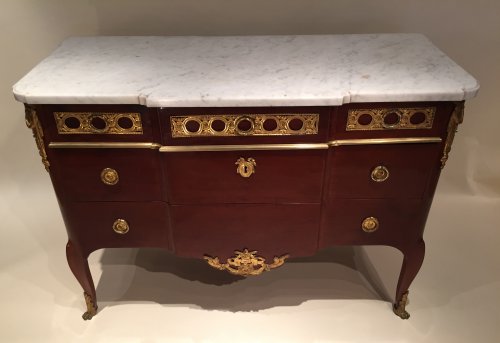 French fine commode stamped dautriche, paris circa 1765-1770 - Furniture Style Transition