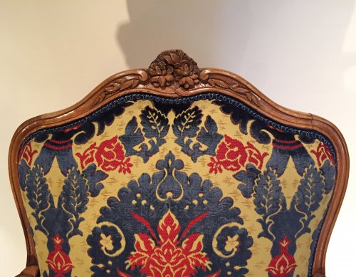 Série de trois fauteuils à dossier plats, par Pierre Nogaret à Lyon vers 1750 - Franck Baptiste Provence