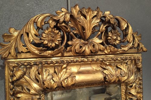XVIIIe siècle - Miroir Aixois en bois doré, époque Louis XIV