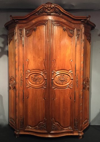 Monumental hunting wardrobe, Ile de France Regence period circa 1720-1730 - 