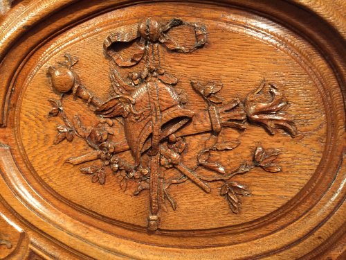 Antiquités - Monumental hunting wardrobe, Ile de France Regence period circa 1720-1730