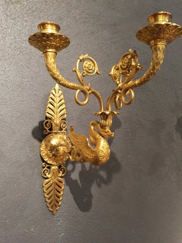Pair of French Fine Ormolu Swan Sconces, Paris Empire Period, circa 1810 - Empire